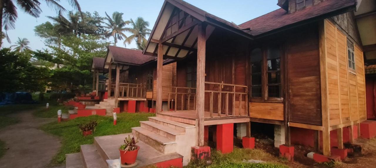 Blue Water Beach Resort Varkala Luaran gambar