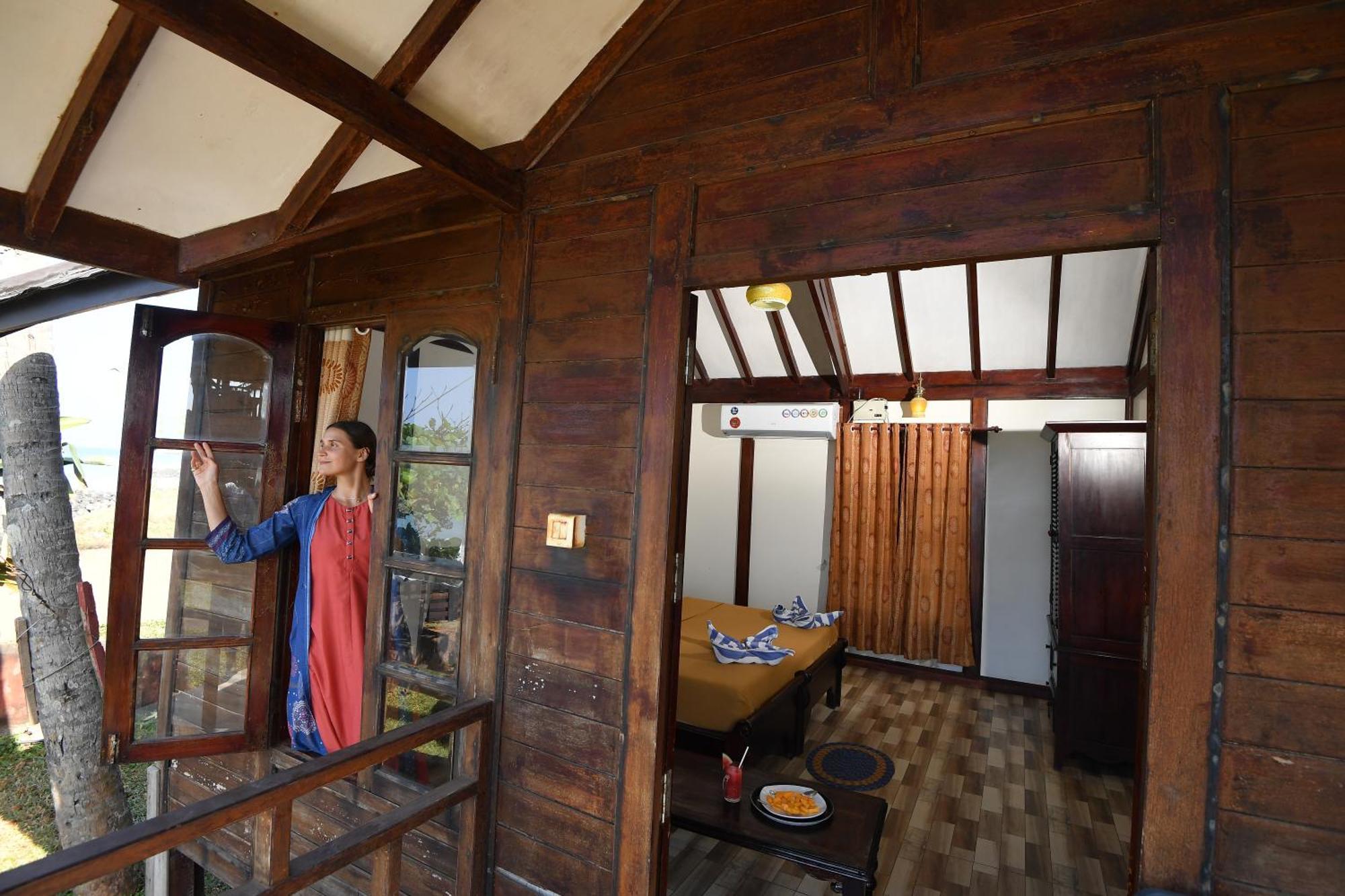 Blue Water Beach Resort Varkala Luaran gambar