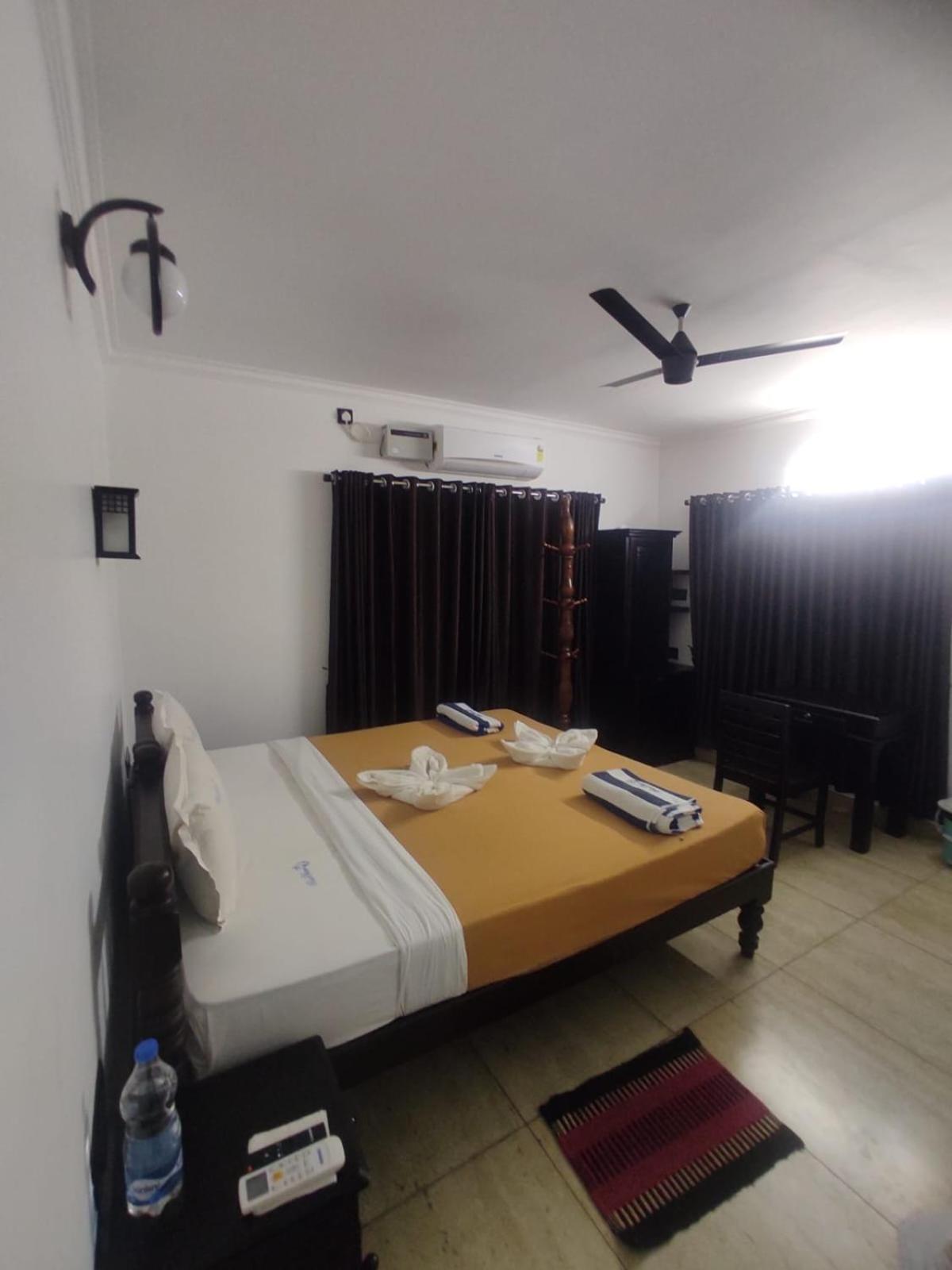 Blue Water Beach Resort Varkala Luaran gambar