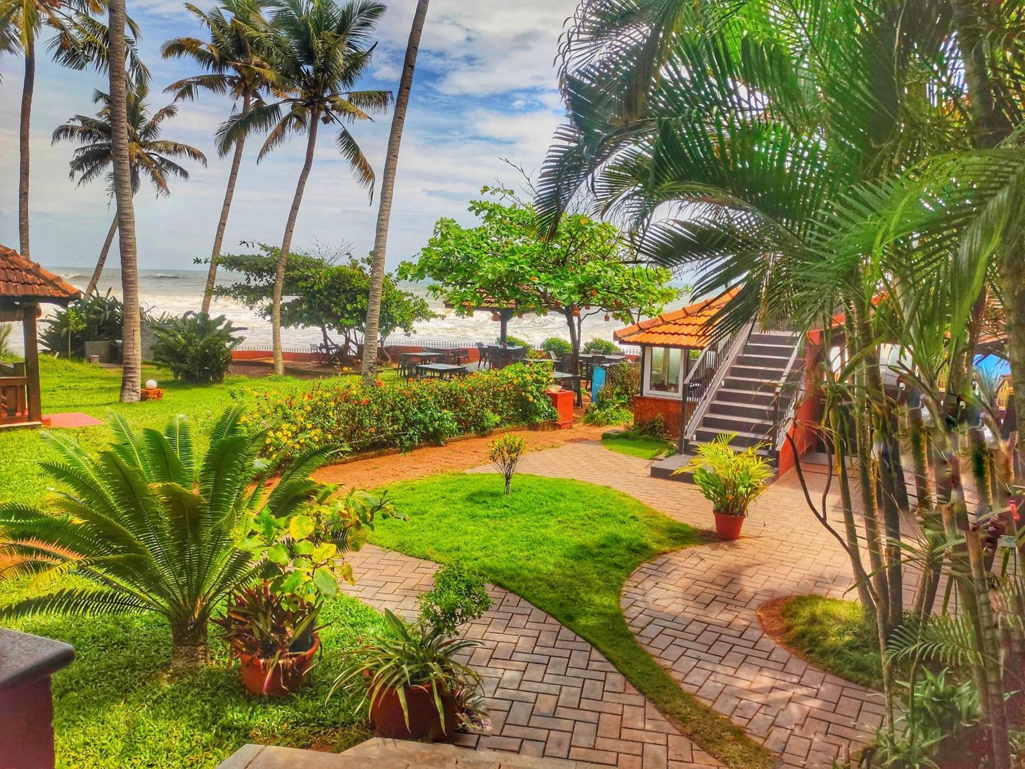Blue Water Beach Resort Varkala Luaran gambar